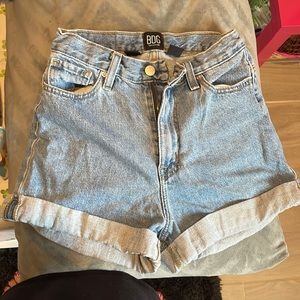 Cute jeans shorts